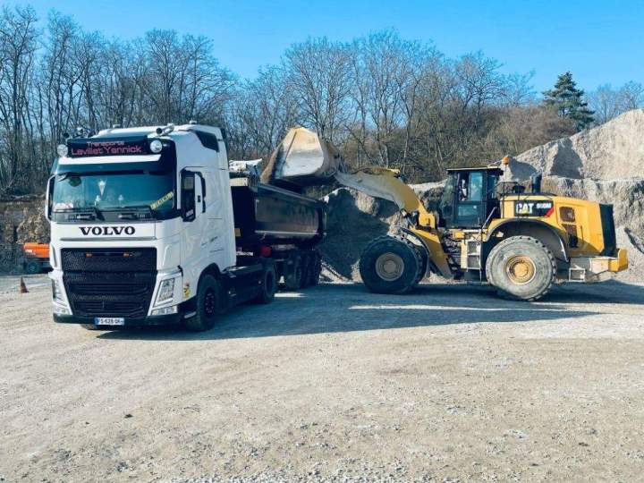 Nous assurons le transport de vos engins de TP, que ce soit sur place ou hors chantier.